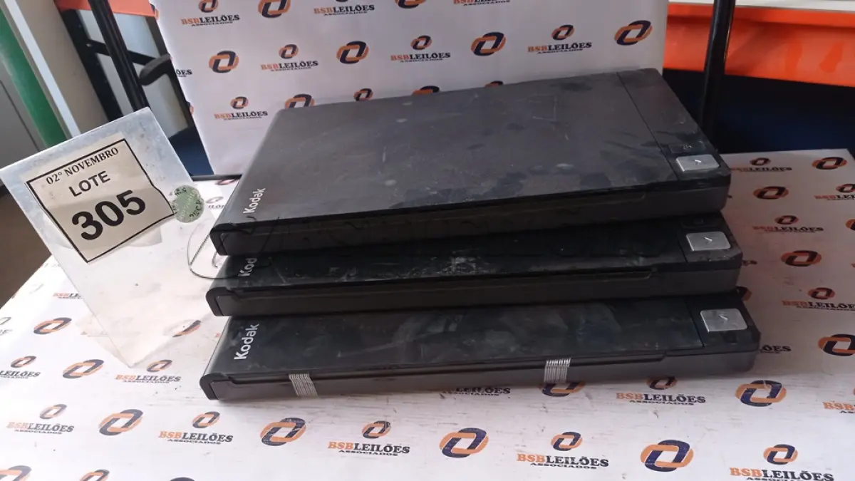 LOTE 305 - 03 SCANNERS MARCA KODAK. (NO ESTADO) ATENÇÃO! FAZER A VISITAÇÃO ANTES DE ARREMATAR, NÃO SABEMOS SE FUNCIONA, LEILÃO NÃO TEM GARANTIA E NEM DEVOLUÇÃO, SUJEITO A POSSÍVEIS AVARIAS VISÍVEIS/OCULTAS E/OU AUSÊNCIA DE COMPONENTES.