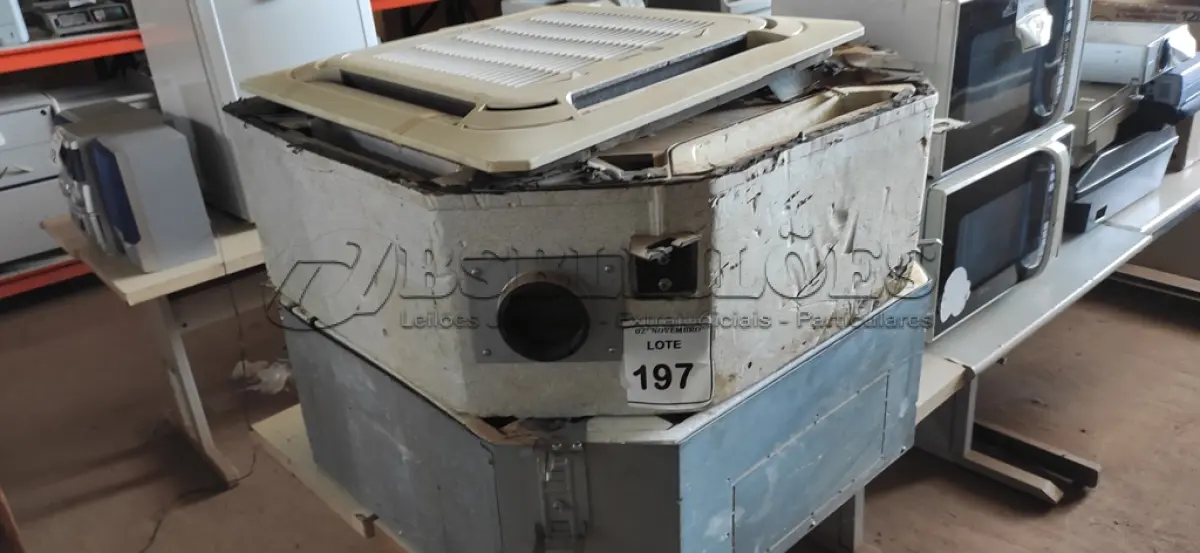 LOTE 197 - 02 EVAPORADORAS PARA RETIRADA DE PEÇAS. (NO ESTADO) ATENÇÃO! FAZER A VISITAÇÃO ANTES DE ARREMATAR, NÃO SABEMOS SE FUNCIONA, LEILÃO NÃO TEM GARANTIA E NEM DEVOLUÇÃO, SUJEITO A POSSÍVEIS AVARIAS VISÍVEIS/OCULTAS E/OU AUSÊNCIA DE COMPONENTES.