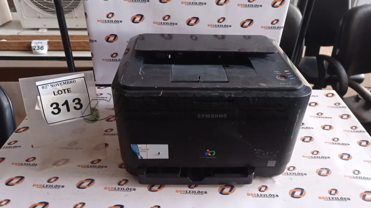 LOTE 313 - 01 IMPRESSORA MODELO CLP-315 COLORIDA MARCA SAMSUNG. (NO ESTADO) ATENÇÃO! FAZER A VISITAÇÃO ANTES DE ARREMATAR, NÃO SABEMOS SE FUNCIONA, LEILÃO NÃO TEM GARANTIA E NEM DEVOLUÇÃO, SUJEITO A POSSÍVEIS AVARIAS VISÍVEIS/OCULTAS E/OU AUSÊNCIA DE COMPONENTES.
