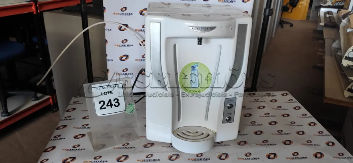 LOTE 243 - 01 PURIFICADOR DE ÁGUA MARCA BELLIERE. (NO ESTADO) ATENÇÃO! FAZER A VISITAÇÃO ANTES DE ARREMATAR, NÃO SABEMOS SE FUNCIONA, LEILÃO NÃO TEM GARANTIA E NEM DEVOLUÇÃO, SUJEITO A POSSÍVEIS AVARIAS VISÍVEIS/OCULTAS E/OU AUSÊNCIA DE COMPONENTES.