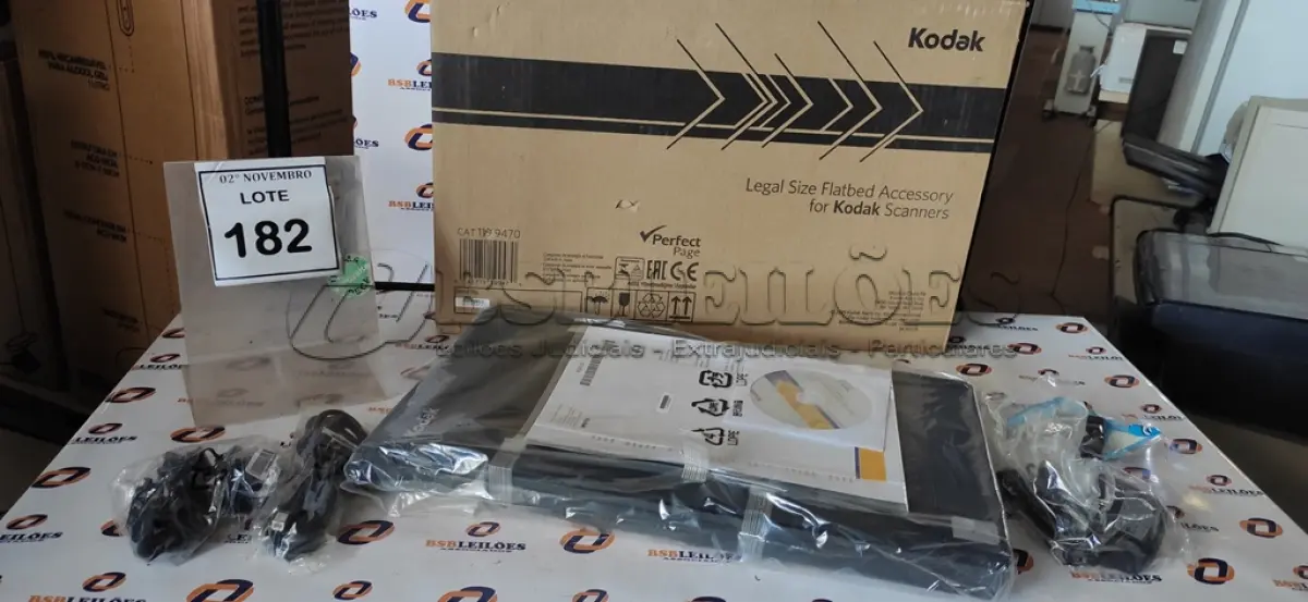 LOTE 182 - 01 SCANNER MARCA KODAK. (NO ESTADO) ATENÇÃO! FAZER A VISITAÇÃO ANTES DE ARREMATAR, NÃO SABEMOS SE FUNCIONA, LEILÃO NÃO TEM GARANTIA E NEM DEVOLUÇÃO, SUJEITO A POSSÍVEIS AVARIAS VISÍVEIS/OCULTAS E/OU AUSÊNCIA DE COMPONENTES.