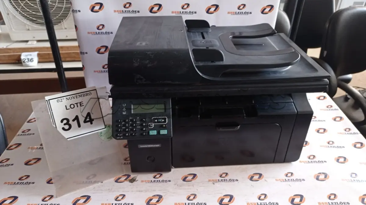 LOTE 314 - 01 IMPRESSORA MULTIFUNCIONAL MODELO M1212 MARCA HP. (NO ESTADO) ATENÇÃO! FAZER A VISITAÇÃO ANTES DE ARREMATAR, NÃO SABEMOS SE FUNCIONA, LEILÃO NÃO TEM GARANTIA E NEM DEVOLUÇÃO, SUJEITO A POSSÍVEIS AVARIAS VISÍVEIS/OCULTAS E/OU AUSÊNCIA DE COMPONENTES.