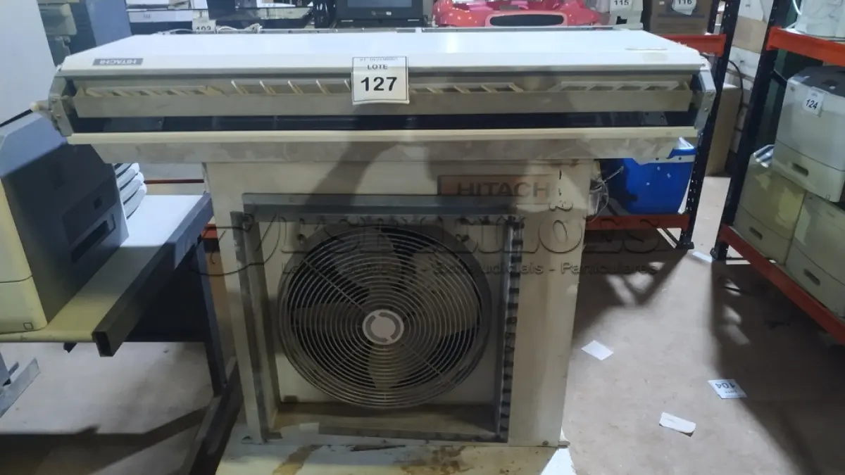 LOTE 127 - 01 CONDENSADORA E 01 EVAPORADORA MARCA HITACHI PARA RETIRADA DE PEÇAS. (NO ESTADO) ATENÇÃO! FAZER A VISITAÇÃO ANTES DE ARREMATAR, NÃO SABEMOS SE FUNCIONA, LEILÃO NÃO TEM GARANTIA E NEM DEVOLUÇÃO, SUJEITO A POSSÍVEIS AVARIAS VISÍVEIS/OCULTAS E/OU AUSÊNCIA DE COMPONENTES.