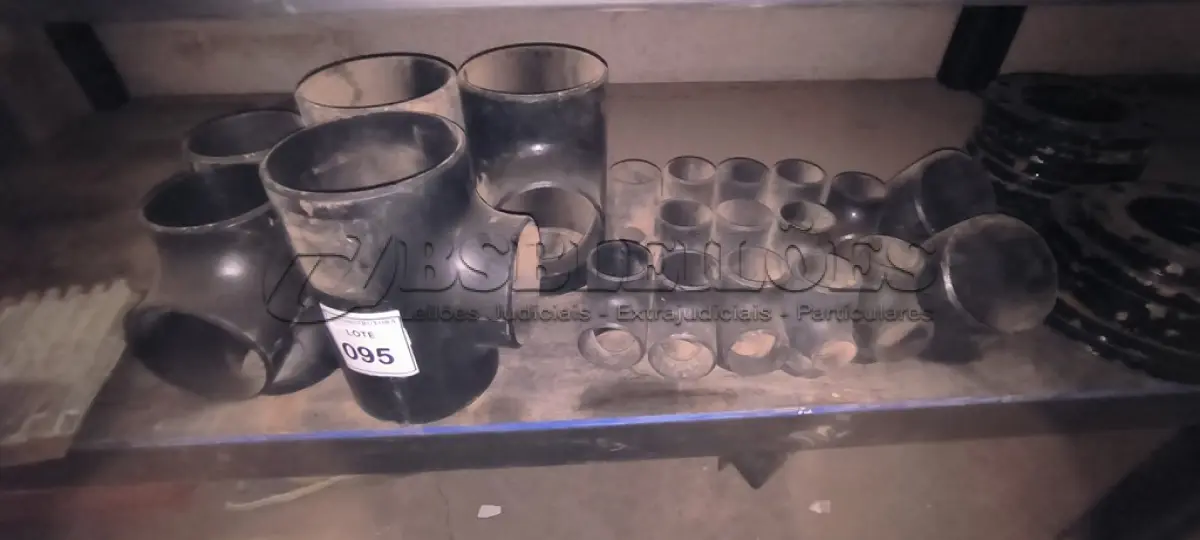 LOTE 095 - 01 LOTE COM TE DE 3”DE AÇO CARBONO. (NO ESTADO) ATENÇÃO! FAZER A VISITAÇÃO ANTES DE ARREMATAR, NÃO SABEMOS SE FUNCIONA, LEILÃO NÃO TEM GARANTIA E NEM DEVOLUÇÃO, SUJEITO A POSSÍVEIS AVARIAS VISÍVEIS/OCULTAS E/OU AUSÊNCIA DE COMPONENTES
