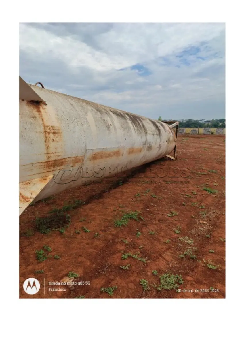LOTE 142 - 01 CAIXA D'ÁGUA DO TIPO TAÇA RESERVATÓRIO COM CAPACIDADE DE 20.000 LITROS. (NO ESTADO DE CONSERVAÇÃO QUE SE ENCONTRA)