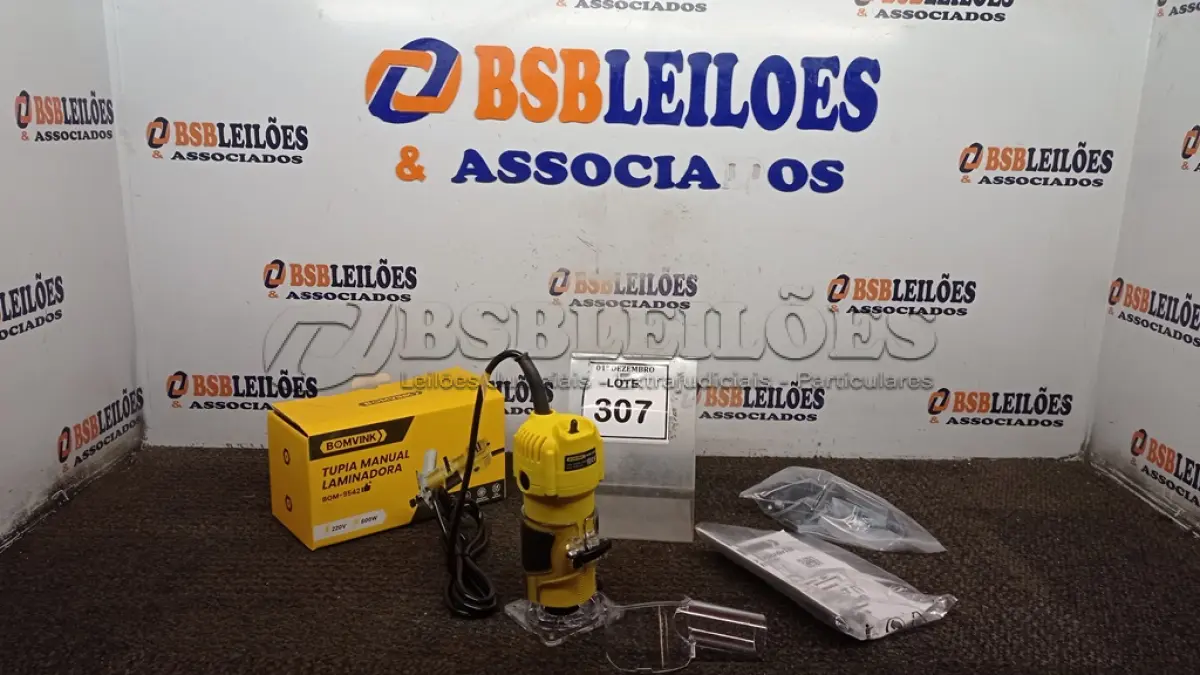 LOTE 307 - 01 TUPIA MANUAL LAMINADORA 220V. (NO ESTADO) ATENÇÃO! FAZER A VISITAÇÃO ANTES DE ARREMATAR, NÃO SABEMOS SE FUNCIONA, LEILÃO NÃO TEM GARANTIA E NEM DEVOLUÇÃO, SUJEITO A POSSÍVEIS AVARIAS VISÍVEIS/OCULTAS E/OU AUSÊNCIA DE COMPONENTES.