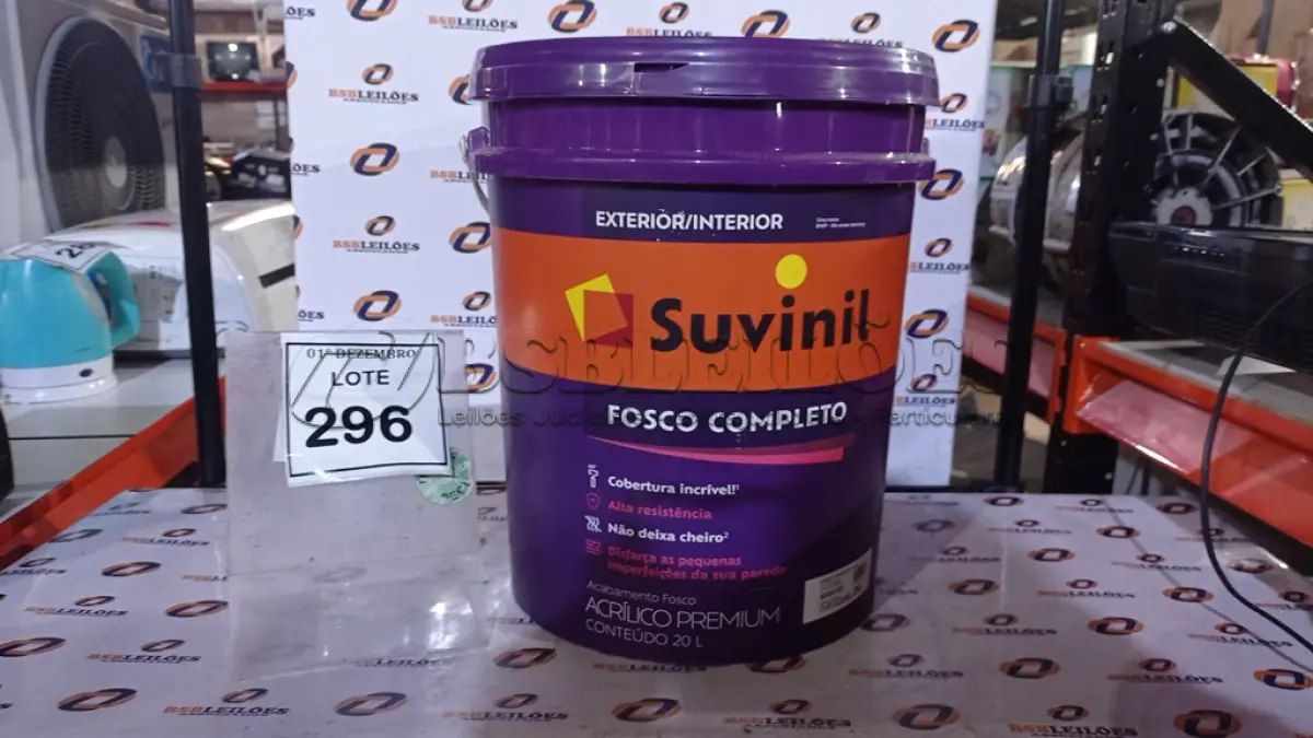 LOTE 296 - 01 BALDE DE TINTA ACRÍLICO PREMIUM CONTENDO 20L NA COR FOSCO BRANCO NEVE MARCA SUVINIL. (NO ESTADO) ATENÇÃO! FAZER A VISITAÇÃO ANTES DE ARREMATAR, NÃO SABEMOS SE FUNCIONA, LEILÃO NÃO TEM GARANTIA E NEM DEVOLUÇÃO, SUJEITO A POSSÍVEIS AVARIAS VISÍVEIS/OCULTAS E/OU AUSÊNCIA DE COMPONENTES.