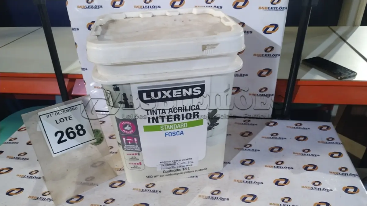 LOTE 268 - 01 BALDE DE TINTA ACRÍLICA INTERIOR STANDARD DE 18L NA COR BRANCO FOSCO MARCA LUXENS. (NO ESTADO) ATENÇÃO! FAZER A VISITAÇÃO ANTES DE ARREMATAR, NÃO SABEMOS SE FUNCIONA, LEILÃO NÃO TEM GARANTIA E NEM DEVOLUÇÃO, SUJEITO A POSSÍVEIS AVARIAS VISÍVEIS/OCULTAS E/OU AUSÊNCIA DE COMPONENTES.