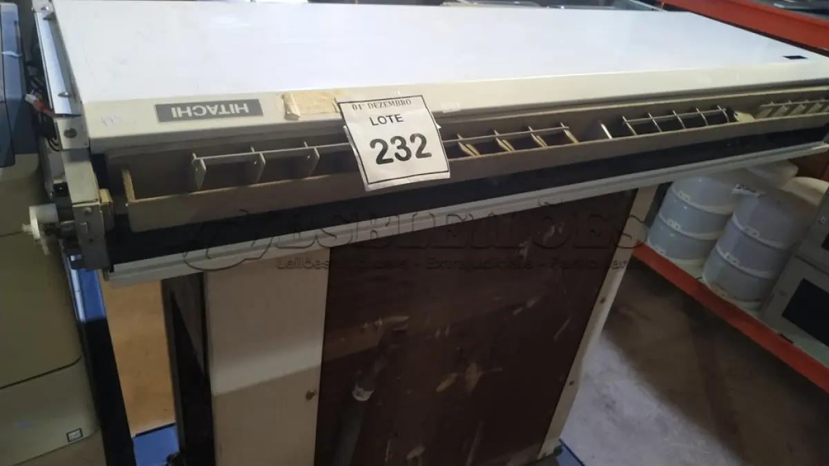 LOTE 232 - 01 CONDENSADORA E 01 EVAPORADORA MARCA HITACHI PARA RETIRADA DE PEÇAS. (NO ESTADO) ATENÇÃO! FAZER A VISITAÇÃO ANTES DE ARREMATAR, NÃO SABEMOS SE FUNCIONA, LEILÃO NÃO TEM GARANTIA E NEM DEVOLUÇÃO, SUJEITO A POSSÍVEIS AVARIAS VISÍVEIS/OCULTAS E/OU AUSÊNCIA DE COMPONENTES.