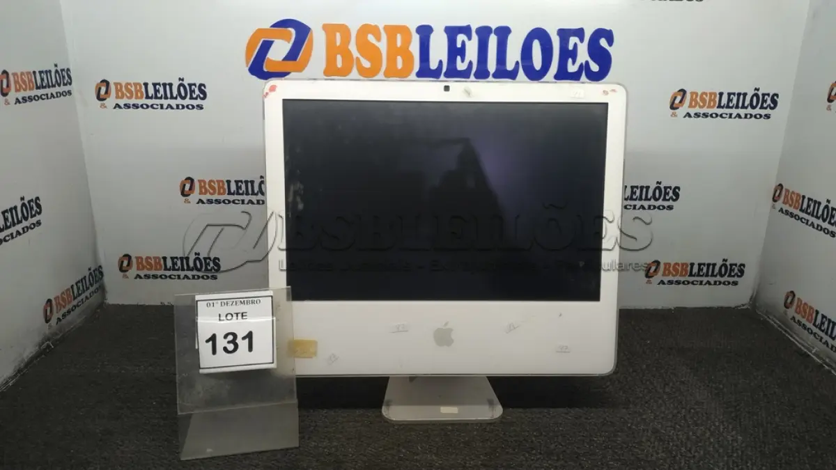 LOTE 131 - 01 IMAC APPLE. (NO ESTADO) ATENÇÃO! FAZER A VISITAÇÃO ANTES DE ARREMATAR, NÃO SABEMOS SE FUNCIONA, LEILÃO NÃO TEM GARANTIA E NEM DEVOLUÇÃO, SUJEITO A POSSÍVEIS AVARIAS VISÍVEIS/OCULTAS E/OU AUSÊNCIA DE COMPONENTES.