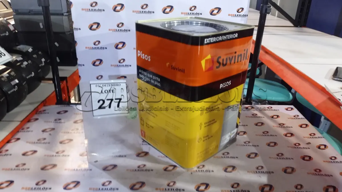 LOTE 277 - 01 TINTA DE PISOS EXTERIOR NA COR FOSCO CINZA ESCURO MARCA SUVINIL. (NO ESTADO) ATENÇÃO! FAZER A VISITAÇÃO ANTES DE ARREMATAR, NÃO SABEMOS SE FUNCIONA, LEILÃO NÃO TEM GARANTIA E NEM DEVOLUÇÃO, SUJEITO A POSSÍVEIS AVARIAS VISÍVEIS/OCULTAS E/OU AUSÊNCIA DE COMPONENTES.