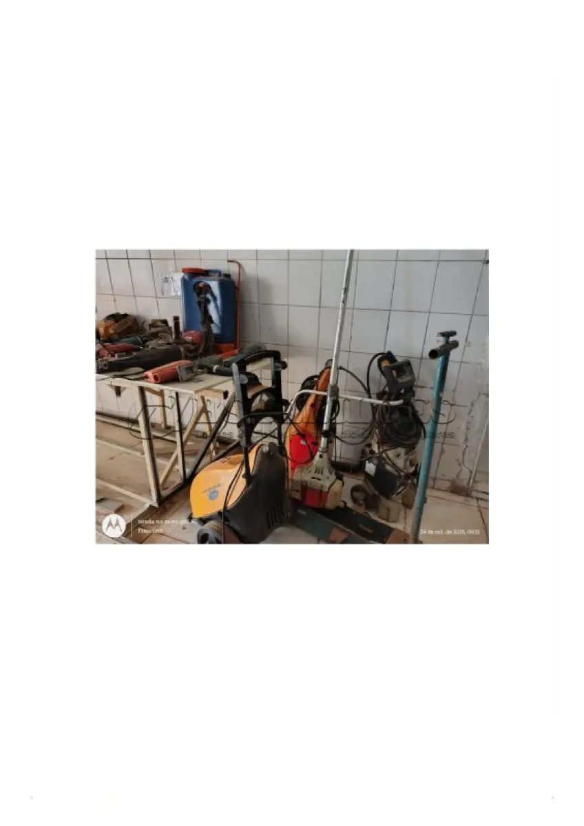 LOTE 116 - 30 ITENS DE FERRAMENTARIA E SERRALHERIA, COMO: 01 PUVERIZADOR 20 LITROS KALA; 01 LIXADEIRA INDL 8500 RPM, MARCA BOSH; 01 FURADEIRA DE IMPACTO TIPO INDUSTRIAL ½” 220 VOLTS. MARCA: BOCH; 01 SERRA TICO-TICO MODELO: ST 610 LASER 220V; 01 PLAINA ELÉTRICA PROFISSIONAL; 01 FURADEIRA ELÉTRICA INDUSTRIAL DE IMPACTO, CONCRETO, MARCA BOSCH; 02 FILTROS DE AR C/ 02 SAÍDA C/ ROSCA DE ¼ P/ PINTURA; 01 MOTO ESMERIL MONOFASICO 220 VOLTS MOTOR COM 50 HP MARCA FERRARI; 01 LIXADEIRA E ESMERILHADEIRA ELETRICA, MARCA –SKILL; 03 LAVADORAS DE ALTA PRESSÃO 220V, MONOFÁSICA, MARCA ELETROLUX E OUTRA; 01 MACACO HIDRAULICO MOD. JACARE, 2 TON, MARCA POTENTE; 02 MOTOSERRAS, MOTOR A GASOLINA E ÓLEO, MARCA STIHL E OUTRA; 03  PISTOLAS PARA PINTURA DE ALTA PRESSÃO, CANECA EM POLIETILENO, CAPACIDADE DE RESERVATÓRIO PARA 110ML, BICO EM AÇO; 01 REBITADORA MANUAL; 02 FURADEIRAS, SENDO 01 DE IMPACTO INDUSTRIAL E OUTRA FURADEIRA, MARTELETE PERFURADOR ROMPEDOR SDS-PLUS, MARCA INGCO; 02 ESMERILHADEIRAS, TIPO ANGULAR, MARCA: DWT EAD865N; 04 ROCADEIRAS TIPO COSTAL, M. A GAS MARCA – VULCAN – MODELO VR430h; 01 MÁQUINA DE SOLDA, PORTÁTIL, SOLDA EM ALUMÍNIO, FERRO E AÇO INOX, MARCA – FORTG E 01 BALANÇA DIGITAL ELETRÔNICA PARA BALCÃO, MARCA CEF. MODELO C15. (NO ESTADO DE CONSERVAÇÃO QUE SE ENCONTRAM)