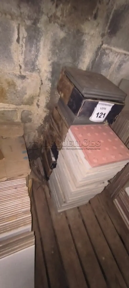 LOTE 121 - 01 LOTE COM PISO TATIL DE ALERTA CINZA CLARO E CINZA ESCURO24,5X24,5CM. (NO ESTADO) ATENÇÃO! FAZER A VISITAÇÃO ANTES DE ARREMATAR, NÃO SABEMOS SE FUNCIONA, LEILÃO NÃO TEM GARANTIA E NEM DEVOLUÇÃO, SUJEITO A POSSÍVEIS AVARIAS VISÍVEIS/OCULTAS E/OU AUSÊNCIA DE COMPONENTES.