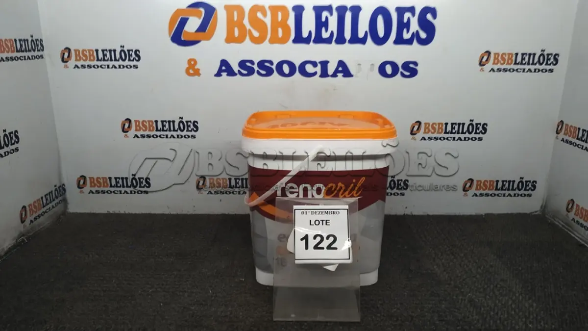 LOTE 122 - 01 LATA DE TINTA ECONÔMICA DE 16L NA COR BRANCO NEVE MARCA RENOCRIL. (NO ESTADO) ATENÇÃO! FAZER A VISITAÇÃO ANTES DE ARREMATAR, NÃO SABEMOS SE FUNCIONA, LEILÃO NÃO TEM GARANTIA E NEM DEVOLUÇÃO, SUJEITO A POSSÍVEIS AVARIAS VISÍVEIS/OCULTAS E/OU AUSÊNCIA DE COMPONENTES.