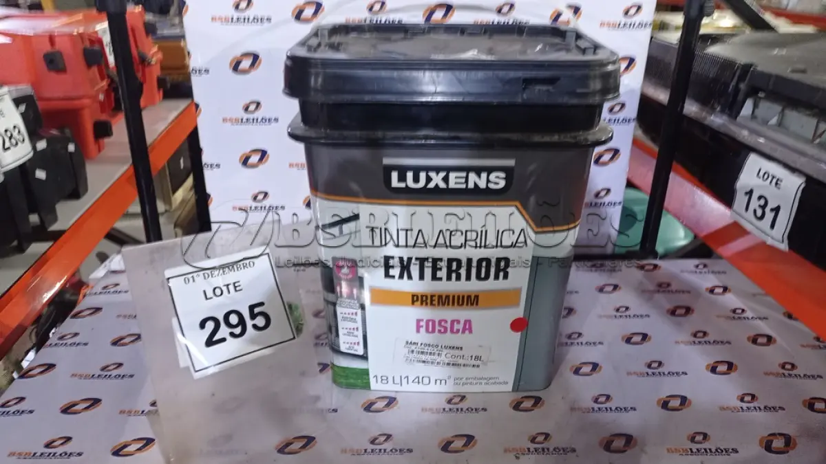 LOTE 295 - 01 BALDE DE TINTA ACRÍLICA EXTERIOR PREMIUM DE 18L SÁRI FOSCO MARCA LUXENS. (NO ESTADO) ATENÇÃO! FAZER A VISITAÇÃO ANTES DE ARREMATAR, NÃO SABEMOS SE FUNCIONA, LEILÃO NÃO TEM GARANTIA E NEM DEVOLUÇÃO, SUJEITO A POSSÍVEIS AVARIAS VISÍVEIS/OCULTAS E/OU AUSÊNCIA DE COMPONENTES.