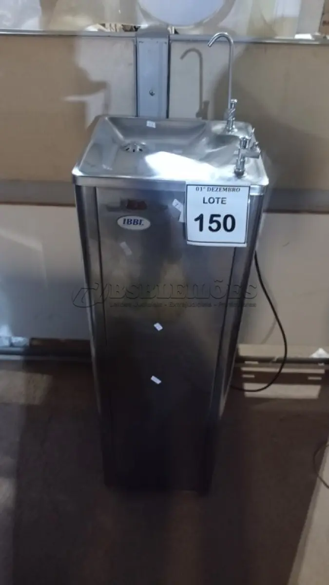 LOTE 150 - 01 BEBEDOURO EM INOX MARCA IBBL. (NO ESTADO) ATENÇÃO! FAZER A VISITAÇÃO ANTES DE ARREMATAR, NÃO SABEMOS SE FUNCIONA, LEILÃO NÃO TEM GARANTIA E NEM DEVOLUÇÃO, SUJEITO A POSSÍVEIS AVARIAS VISÍVEIS/OCULTAS E/OU AUSÊNCIA DE COMPONENTES.