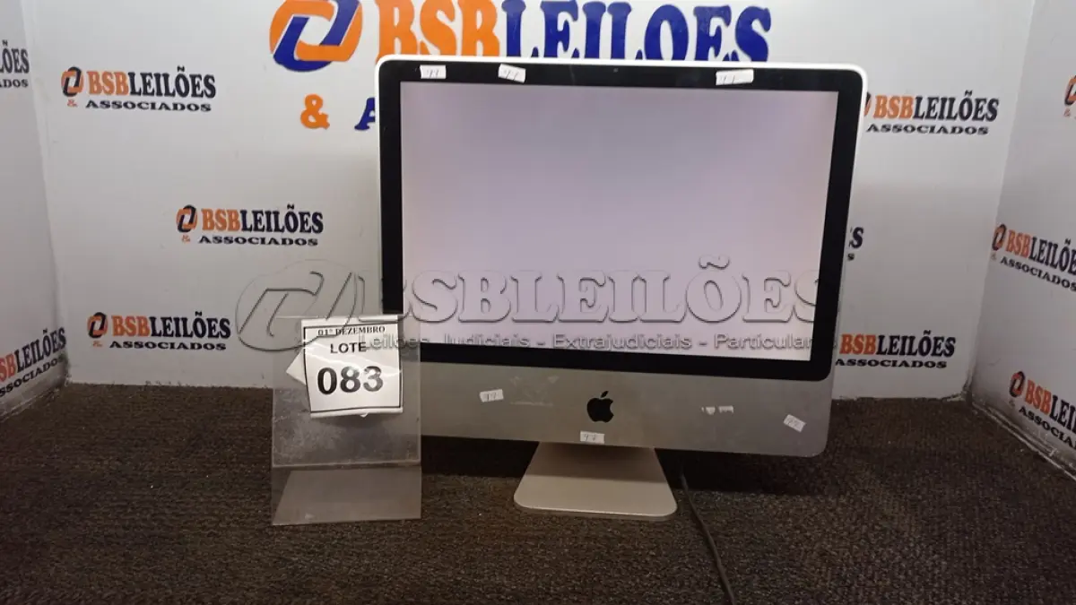 LOTE 083 - 01 IMAC APPLE. (NO ESTADO) ATENÇÃO! FAZER A VISITAÇÃO ANTES DE ARREMATAR, NÃO SABEMOS SE FUNCIONA, LEILÃO NÃO TEM GARANTIA E NEM DEVOLUÇÃO, SUJEITO A POSSÍVEIS AVARIAS VISÍVEIS/OCULTAS E/OU AUSÊNCIA DE COMPONENTES.