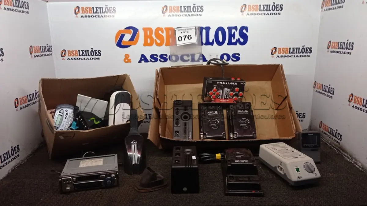 LOTE 076 - 01 LOTE COM VÁRIAS FONTES AUTOMÁTICAS, BOMBA DE PRESSÃO ALTERNADA, CABOS E ELETRÔNICOS DIVERSOS. (NO ESTADO) ATENÇÃO! FAZER A VISITAÇÃO ANTES DE ARREMATAR, NÃO SABEMOS SE FUNCIONA, LEILÃO NÃO TEM GARANTIA E NEM DEVOLUÇÃO, SUJEITO A POSSÍVEIS AVARIAS VISÍVEIS/OCULTAS E/OU AUSÊNCIA DE COMPONENTES.