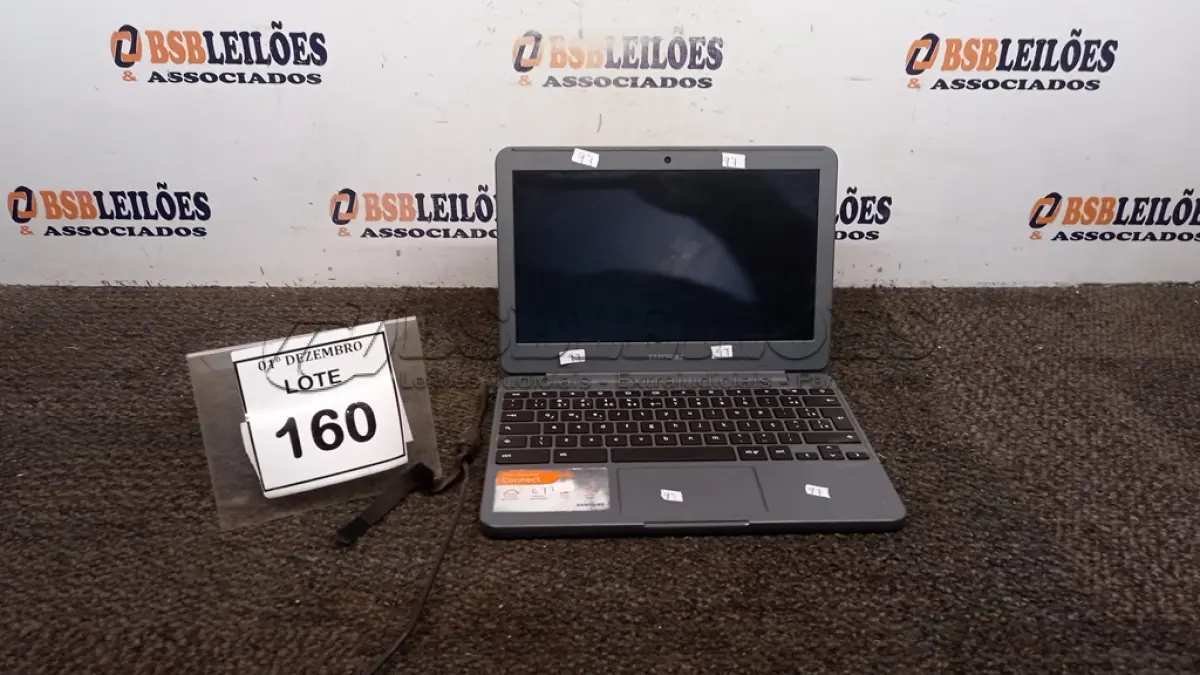 LOTE 160 - 01 NOTEBOOK 16GB TELA 11.6’’. (NO ESTADO) ATENÇÃO! FAZER A VISITAÇÃO ANTES DE ARREMATAR, NÃO SABEMOS SE FUNCIONA, LEILÃO NÃO TEM GARANTIA E NEM DEVOLUÇÃO, SUJEITO A POSSÍVEIS AVARIAS VISÍVEIS/OCULTAS E/OU AUSÊNCIA DE COMPONENTES.