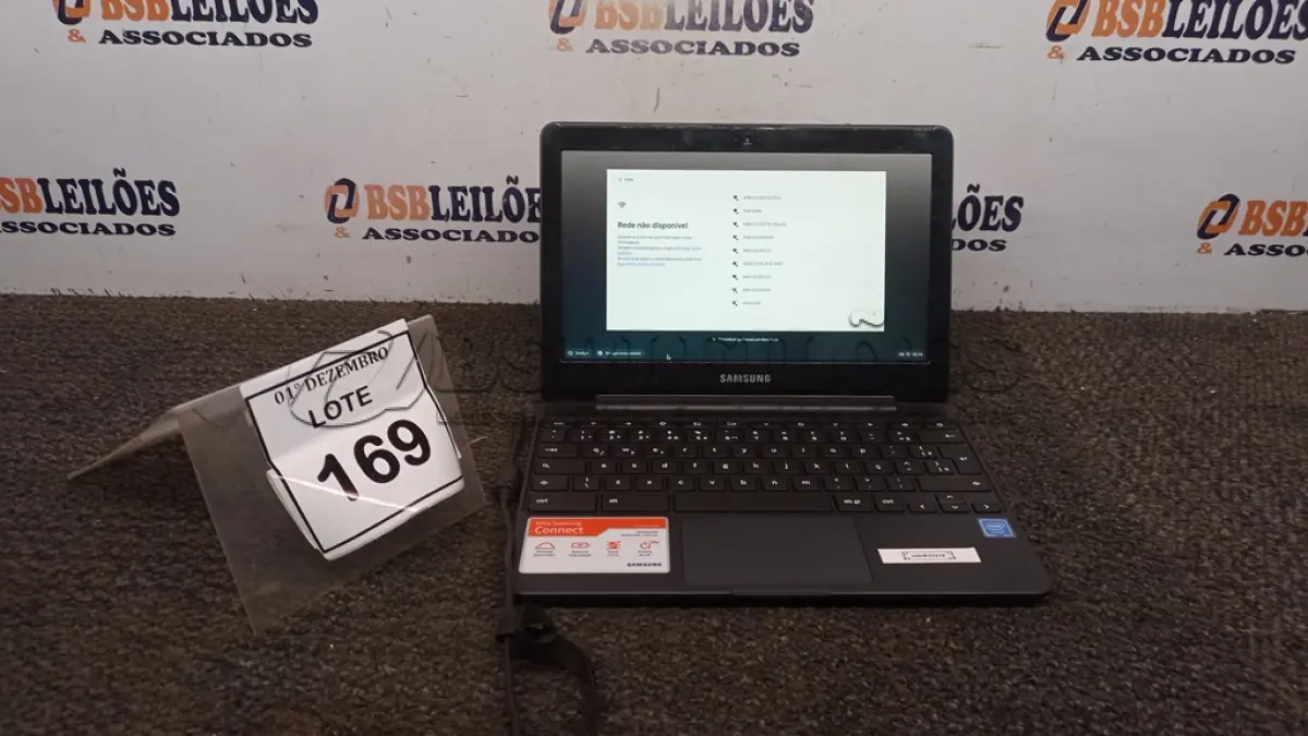 LOTE 169 - 01 NOTEBOOK 16GB TELA 11.6’’. (NO ESTADO) ATENÇÃO! FAZER A VISITAÇÃO ANTES DE ARREMATAR, NÃO SABEMOS SE FUNCIONA, LEILÃO NÃO TEM GARANTIA E NEM DEVOLUÇÃO, SUJEITO A POSSÍVEIS AVARIAS VISÍVEIS/OCULTAS E/OU AUSÊNCIA DE COMPONENTES.