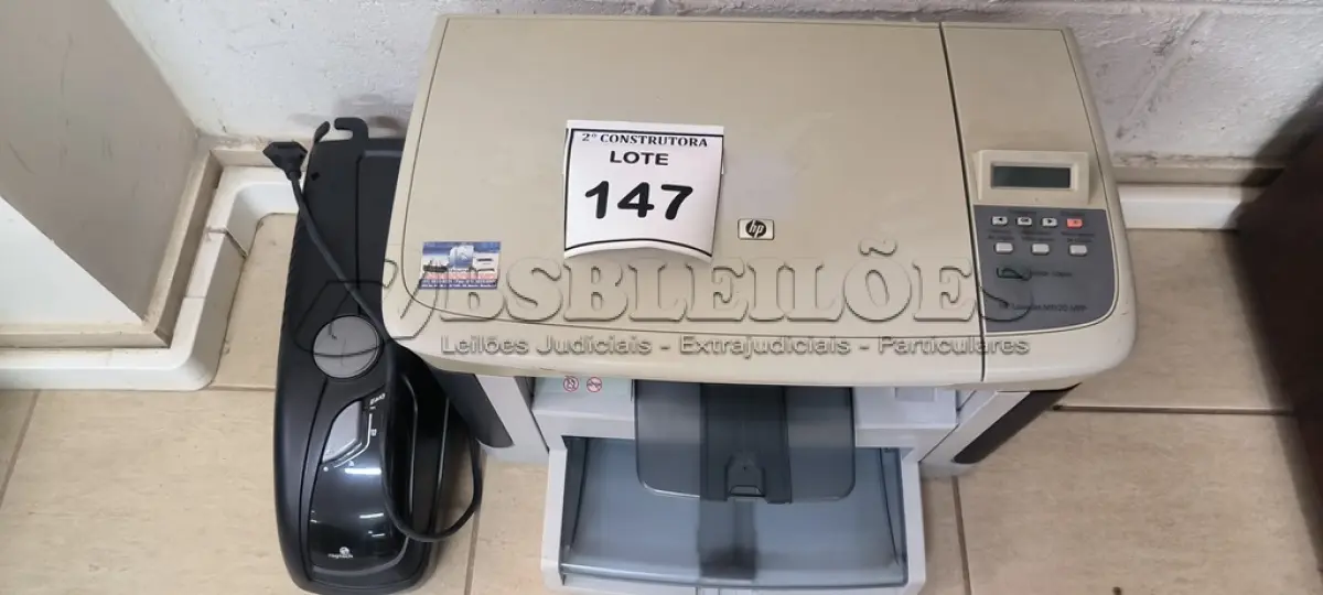 LOTE 147 - 01 IMPRESSORA HP LASERJET M1120MFP E 01 ESTABILIZADOR RAGTECH. (NO ESTADO) ATENÇÃO! FAZER A VISITAÇÃO ANTES DE ARREMATAR, NÃO SABEMOS SE FUNCIONA, LEILÃO NÃO TEM GARANTIA E NEM DEVOLUÇÃO, SUJEITO A POSSÍVEIS AVARIAS VISÍVEIS/OCULTAS E/OU AUSÊNCIA DE COMPONENTES.
