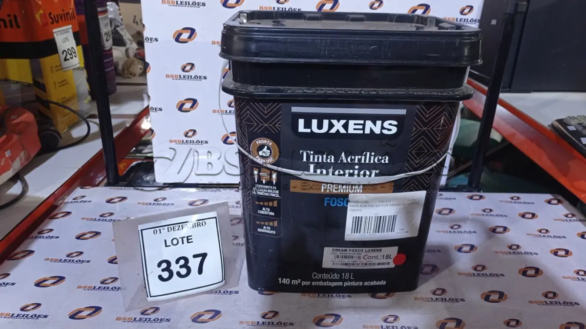 LOTE 337 - 01 BALDE DE TINTA ACRÍLICA INTERIOR PREMIUM DE 18L CREAM FOSCO. (NO ESTADO) ATENÇÃO! FAZER A VISITAÇÃO ANTES DE ARREMATAR, NÃO SABEMOS SE FUNCIONA, LEILÃO NÃO TEM GARANTIA E NEM DEVOLUÇÃO, SUJEITO A POSSÍVEIS AVARIAS VISÍVEIS/OCULTAS E/OU AUSÊNCIA DE COMPONENTES.