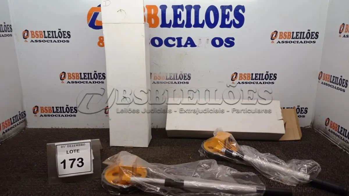 LOTE 173 - 02 TRENAS DE RODA DIGITAL. (NO ESTADO) ATENÇÃO! FAZER A VISITAÇÃO ANTES DE ARREMATAR, NÃO SABEMOS SE FUNCIONA, LEILÃO NÃO TEM GARANTIA E NEM DEVOLUÇÃO, SUJEITO A POSSÍVEIS AVARIAS VISÍVEIS/OCULTAS E/OU AUSÊNCIA DE COMPONENTES.