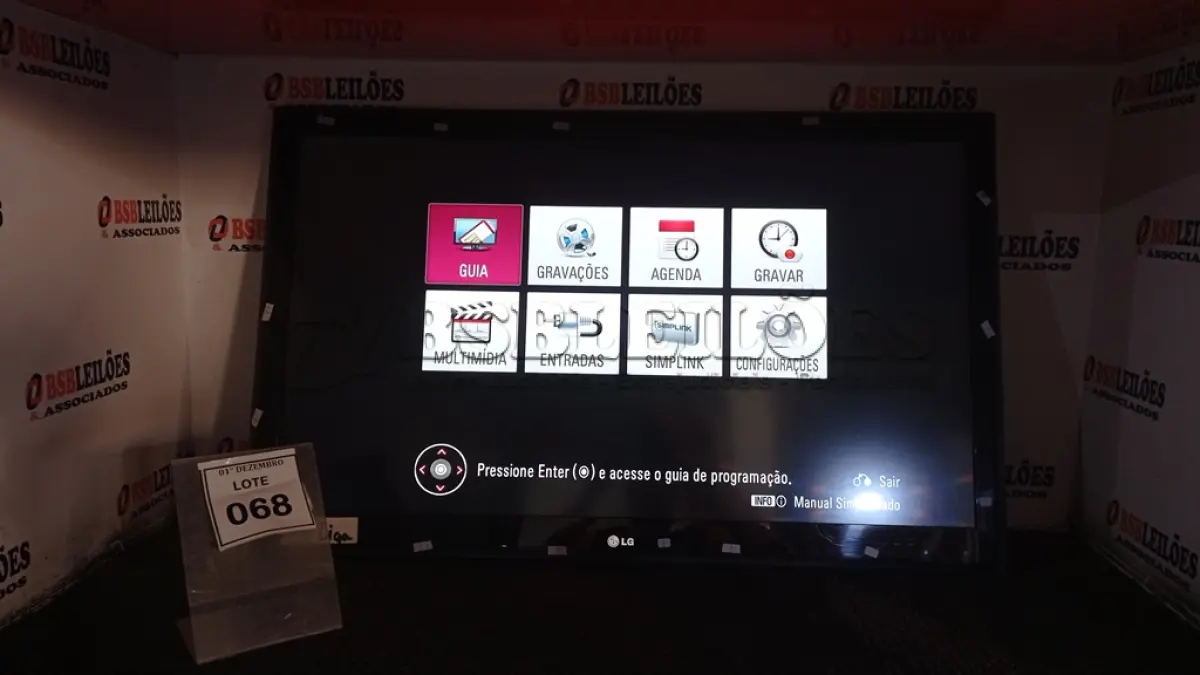 LOTE 068 - 01 TV LCD 42’’ MARCA LG. (NO ESTADO) ATENÇÃO! FAZER A VISITAÇÃO ANTES DE ARREMATAR, NÃO SABEMOS SE FUNCIONA, LEILÃO NÃO TEM GARANTIA E NEM DEVOLUÇÃO, SUJEITO A POSSÍVEIS AVARIAS VISÍVEIS/OCULTAS E/OU AUSÊNCIA DE COMPONENTES.