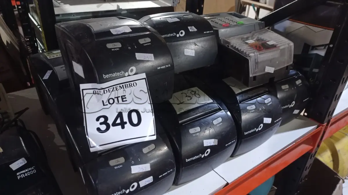 LOTE 340 - 01 RELÓGIO DE PONTO E 10 IMPRESSORAS DE CUPOM MARCA BEMATECH PARA RETIRADA DE PEÇAS. (NO ESTADO) ATENÇÃO! FAZER A VISITAÇÃO ANTES DE ARREMATAR, NÃO SABEMOS SE FUNCIONA, LEILÃO NÃO TEM GARANTIA E NEM DEVOLUÇÃO, SUJEITO A POSSÍVEIS AVARIAS VISÍVEIS/OCULTAS E/OU AUSÊNCIA DE COMPONENTES.