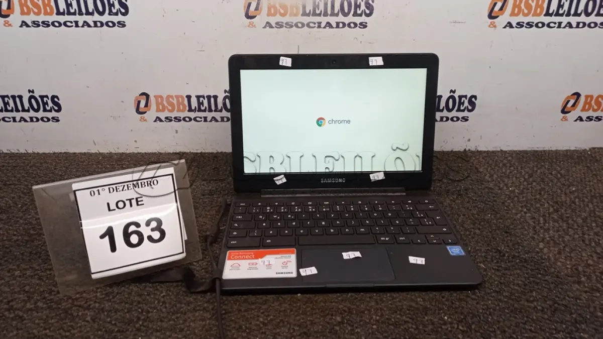 LOTE 163 - 01 NOTEBOOK 16GB TELA 11.6’’. (NO ESTADO) ATENÇÃO! FAZER A VISITAÇÃO ANTES DE ARREMATAR, NÃO SABEMOS SE FUNCIONA, LEILÃO NÃO TEM GARANTIA E NEM DEVOLUÇÃO, SUJEITO A POSSÍVEIS AVARIAS VISÍVEIS/OCULTAS E/OU AUSÊNCIA DE COMPONENTES.