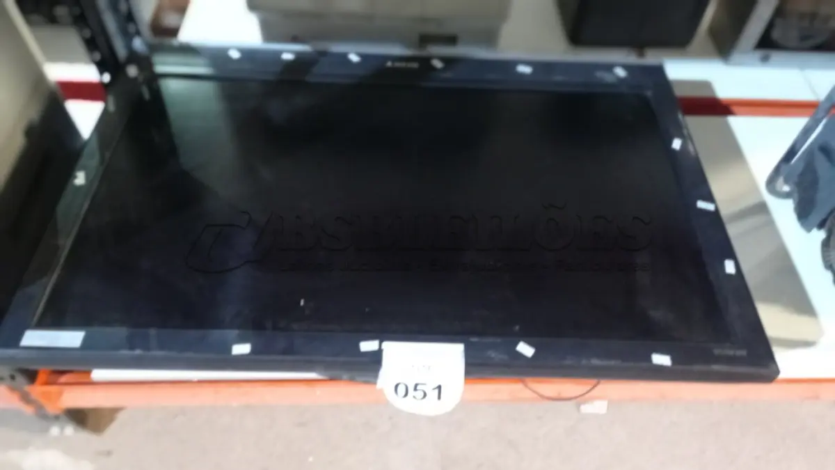 LOTE 051 - 01 TV LCD 40’’ MARCA SONY E 01 TV LCD 36’’ MARCA PHILIPS PARA RETIRADA DE PEÇAS. (NO ESTADO) ATENÇÃO! FAZER A VISITAÇÃO ANTES DE ARREMATAR, NÃO SABEMOS SE FUNCIONA, LEILÃO NÃO TEM GARANTIA E NEM DEVOLUÇÃO, SUJEITO A POSSÍVEIS AVARIAS VISÍVEIS/OCULTAS E/OU AUSÊNCIA DE COMPONENTES.
