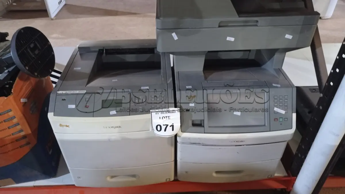 LOTE 071 - 02 IMPRESSORAS MARCA LEXMARK. (NO ESTADO) ATENÇÃO! FAZER A VISITAÇÃO ANTES DE ARREMATAR, NÃO SABEMOS SE FUNCIONA, LEILÃO NÃO TEM GARANTIA E NEM DEVOLUÇÃO, SUJEITO A POSSÍVEIS AVARIAS VISÍVEIS/OCULTAS E/OU AUSÊNCIA DE COMPONENTES.