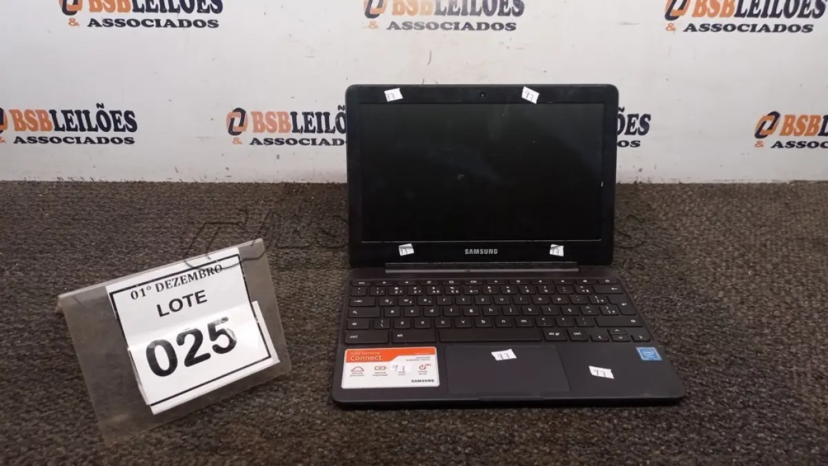 LOTE 025 - 01 NOTEBOOK 16GB TELA 11.6’’ COM FONTE. (NO ESTADO) ATENÇÃO! FAZER A VISITAÇÃO ANTES DE ARREMATAR, NÃO SABEMOS SE FUNCIONA, LEILÃO NÃO TEM GARANTIA E NEM DEVOLUÇÃO, SUJEITO A POSSÍVEIS AVARIAS VISÍVEIS/OCULTAS E/OU AUSÊNCIA DE COMPONENTES.