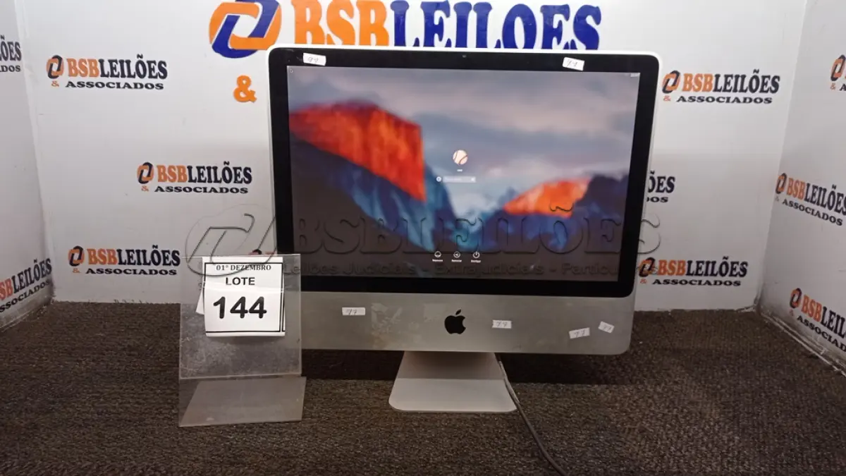 LOTE 144 - 01 IMAC APPLE. (NO ESTADO) ATENÇÃO! FAZER A VISITAÇÃO ANTES DE ARREMATAR, NÃO SABEMOS SE FUNCIONA, LEILÃO NÃO TEM GARANTIA E NEM DEVOLUÇÃO, SUJEITO A POSSÍVEIS AVARIAS VISÍVEIS/OCULTAS E/OU AUSÊNCIA DE COMPONENTES.
