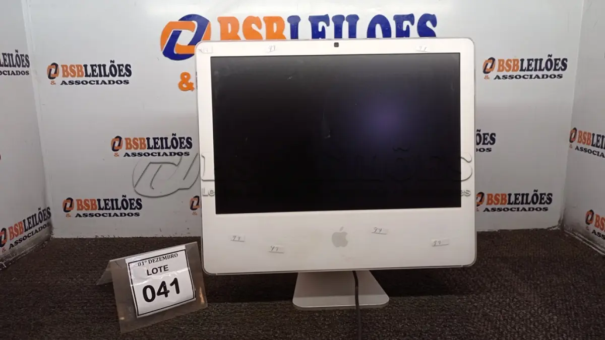 LOTE 041 - 01 IMAC APPLE. (NO ESTADO) ATENÇÃO! FAZER A VISITAÇÃO ANTES DE ARREMATAR, NÃO SABEMOS SE FUNCIONA, LEILÃO NÃO TEM GARANTIA E NEM DEVOLUÇÃO, SUJEITO A POSSÍVEIS AVARIAS VISÍVEIS/OCULTAS E/OU AUSÊNCIA DE COMPONENTES.