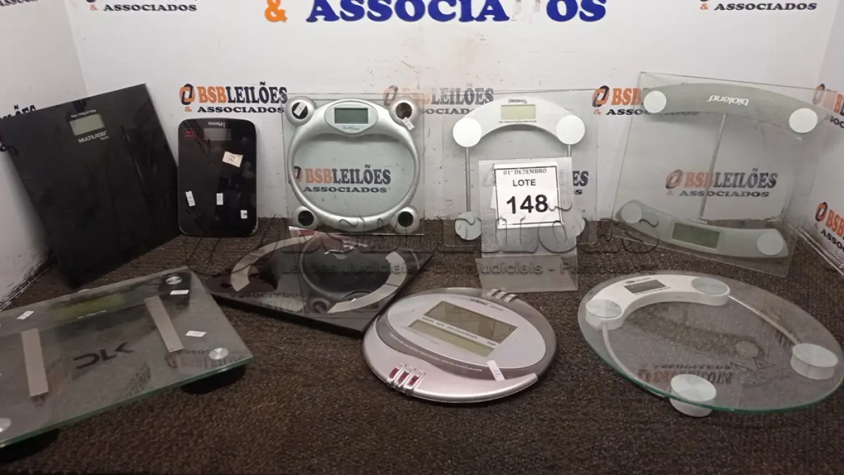 LOTE 148 - 08 BALANÇAS DE MARCAS E MODELOS DIVERSOS. (NO ESTADO) ATENÇÃO! FAZER A VISITAÇÃO ANTES DE ARREMATAR, NÃO SABEMOS SE FUNCIONA, LEILÃO NÃO TEM GARANTIA E NEM DEVOLUÇÃO, SUJEITO A POSSÍVEIS AVARIAS VISÍVEIS/OCULTAS E/OU AUSÊNCIA DE COMPONENTES.