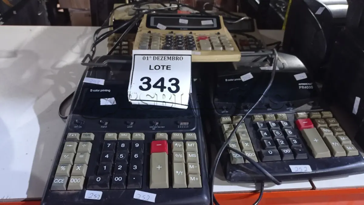 LOTE 343 - 05 CALCULADORAS COMERCIAIS. (NO ESTADO) ATENÇÃO! FAZER A VISITAÇÃO ANTES DE ARREMATAR, NÃO SABEMOS SE FUNCIONA, LEILÃO NÃO TEM GARANTIA E NEM DEVOLUÇÃO, SUJEITO A POSSÍVEIS AVARIAS VISÍVEIS/OCULTAS E/OU AUSÊNCIA DE COMPONENTES.