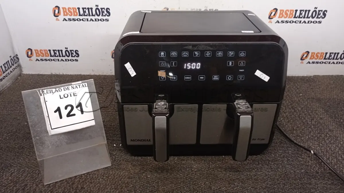 LOTE 121 - 01 AIR FRYER COM 02 FRITADEIRAS 8L MARCA MONDIAL. (NO ESTADO) ATENÇÃO! FAZER A VISITAÇÃO ANTES DE ARREMATAR, NÃO SABEMOS SE FUNCIONA, LEILÃO NÃO TEM GARANTIA E NEM DEVOLUÇÃO, SUJEITO A POSSÍVEIS AVARIAS VISÍVEIS/OCULTAS E/OU AUSÊNCIA DE COMPONENTES.