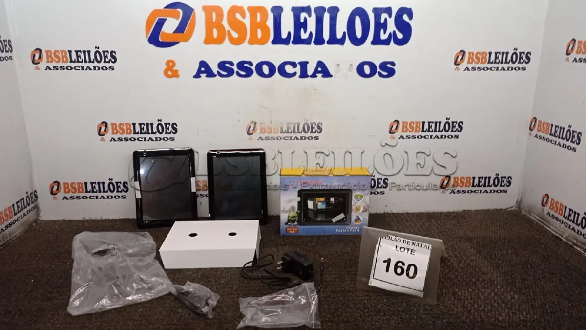 LOTE 160 - 02 TABLETS MARCA FOSTON. (NO ESTADO) ATENÇÃO! FAZER A VISITAÇÃO ANTES DE ARREMATAR, NÃO SABEMOS SE FUNCIONA, LEILÃO NÃO TEM GARANTIA E NEM DEVOLUÇÃO, SUJEITO A POSSÍVEIS AVARIAS VISÍVEIS/OCULTAS E/OU AUSÊNCIA DE COMPONENTES.