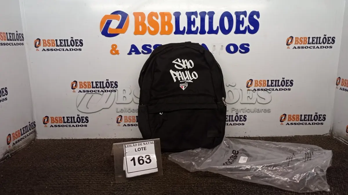 LOTE 163 - 01 MOCHILA DESENHO DO SÃO PAULO NA COR PRETA MARCA GOCASE (NO ESTADO) ATENÇÃO! FAZER A VISITAÇÃO ANTES DE ARREMATAR, NÃO SABEMOS SE FUNCIONA, LEILÃO NÃO TEM GARANTIA E NEM DEVOLUÇÃO, SUJEITO A POSSÍVEIS AVARIAS VISÍVEIS/OCULTAS E/OU AUSÊNCIA DE COMPONENTES.