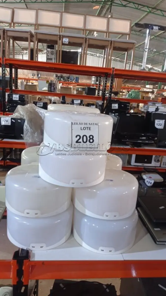 LOTE 208 - 12 DISPENSES DE PAPEL. (NO ESTADO) ATENÇÃO! FAZER A VISITAÇÃO ANTES DE ARREMATAR, NÃO SABEMOS SE FUNCIONA, LEILÃO NÃO TEM GARANTIA E NEM DEVOLUÇÃO, SUJEITO A POSSÍVEIS AVARIAS VISÍVEIS/OCULTAS E/OU AUSÊNCIA DE COMPONENTES.