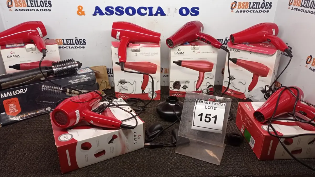 LOTE 151 - 06 SECADORES DE CABELO MARCA GA.MA E 01 ESCOVA DE CABELO MARCA MALLORY 220V. (NO ESTADO) ATENÇÃO! FAZER A VISITAÇÃO ANTES DE ARREMATAR, NÃO SABEMOS SE FUNCIONA, LEILÃO NÃO TEM GARANTIA E NEM DEVOLUÇÃO, SUJEITO A POSSÍVEIS AVARIAS VISÍVEIS/OCULTAS E/OU AUSÊNCIA DE COMPONENTES.