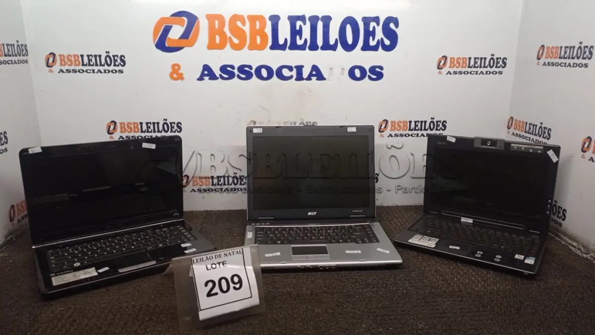LOTE 209 - 03 NOTEBOOKS DE MARCAS E MODELOS DIVERSOS. (NO ESTADO) ATENÇÃO! FAZER A VISITAÇÃO ANTES DE ARREMATAR, NÃO SABEMOS SE FUNCIONA, LEILÃO NÃO TEM GARANTIA E NEM DEVOLUÇÃO, SUJEITO A POSSÍVEIS AVARIAS VISÍVEIS/OCULTAS E/OU AUSÊNCIA DE COMPONENTES.