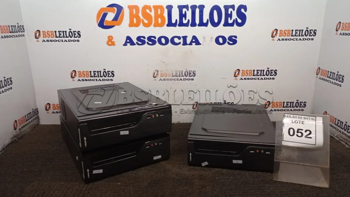 LOTE 052 - 03 GABINETES VAZIOS. (NO ESTADO) ATENÇÃO! FAZER A VISITAÇÃO ANTES DE ARREMATAR, NÃO SABEMOS SE FUNCIONA, LEILÃO NÃO TEM GARANTIA E NEM DEVOLUÇÃO, SUJEITO A POSSÍVEIS AVARIAS VISÍVEIS/OCULTAS E/OU AUSÊNCIA DE COMPONENTES.