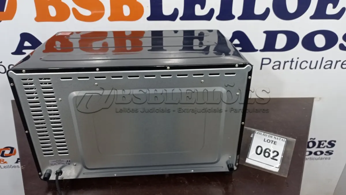LOTE 062 - 01 FORNO ELÉTRICO 52L MARCA MONDIAL. (NO ESTADO) ATENÇÃO! FAZER A VISITAÇÃO ANTES DE ARREMATAR, NÃO SABEMOS SE FUNCIONA, LEILÃO NÃO TEM GARANTIA E NEM DEVOLUÇÃO, SUJEITO A POSSÍVEIS AVARIAS VISÍVEIS/OCULTAS E/OU AUSÊNCIA DE COMPONENTES.