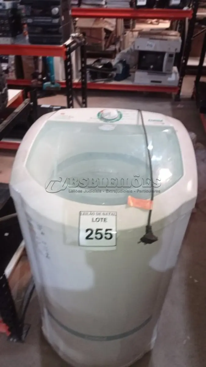 LOTE 255 - 01 LAVADORA AUTOMÁTICA 6KG 220V MARCA CONSUL. (NO ESTADO) ATENÇÃO! FAZER A VISITAÇÃO ANTES DE ARREMATAR, NÃO SABEMOS SE FUNCIONA, LEILÃO NÃO TEM GARANTIA E NEM DEVOLUÇÃO, SUJEITO A POSSÍVEIS AVARIAS VISÍVEIS/OCULTAS E/OU AUSÊNCIA DE COMPONENTES.