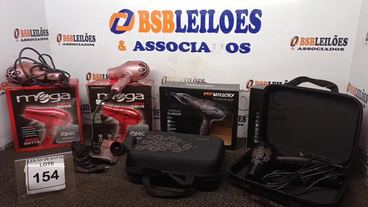 LOTE 154 - 04 SECADORES DE CABELO MARCAS MALLORY E MEGA 220V. (NO ESTADO) ATENÇÃO! FAZER A VISITAÇÃO ANTES DE ARREMATAR, NÃO SABEMOS SE FUNCIONA, LEILÃO NÃO TEM GARANTIA E NEM DEVOLUÇÃO, SUJEITO A POSSÍVEIS AVARIAS VISÍVEIS/OCULTAS E/OU AUSÊNCIA DE COMPONENTES.
