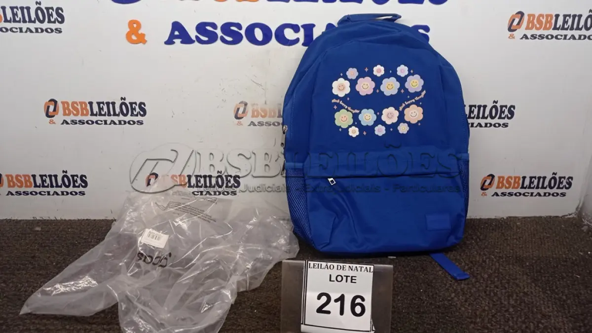 LOTE 216 - 01 MOCHILA NA COR AZUL MARCA GOCASE. (NO ESTADO) ATENÇÃO! FAZER A VISITAÇÃO ANTES DE ARREMATAR, NÃO SABEMOS SE FUNCIONA, LEILÃO NÃO TEM GARANTIA E NEM DEVOLUÇÃO, SUJEITO A POSSÍVEIS AVARIAS VISÍVEIS/OCULTAS E/OU AUSÊNCIA DE COMPONENTES.