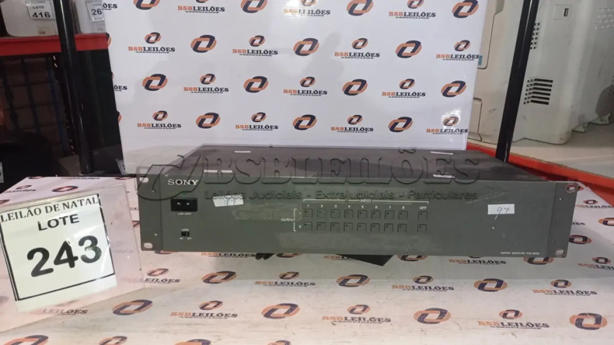 LOTE 243 - 01 MATRIX SWITCHER MODELO PVS-820S MARCA SONY. (NO ESTADO) ATENÇÃO! FAZER A VISITAÇÃO ANTES DE ARREMATAR, NÃO SABEMOS SE FUNCIONA, LEILÃO NÃO TEM GARANTIA E NEM DEVOLUÇÃO, SUJEITO A POSSÍVEIS AVARIAS VISÍVEIS/OCULTAS E/OU AUSÊNCIA DE COMPONENTES.