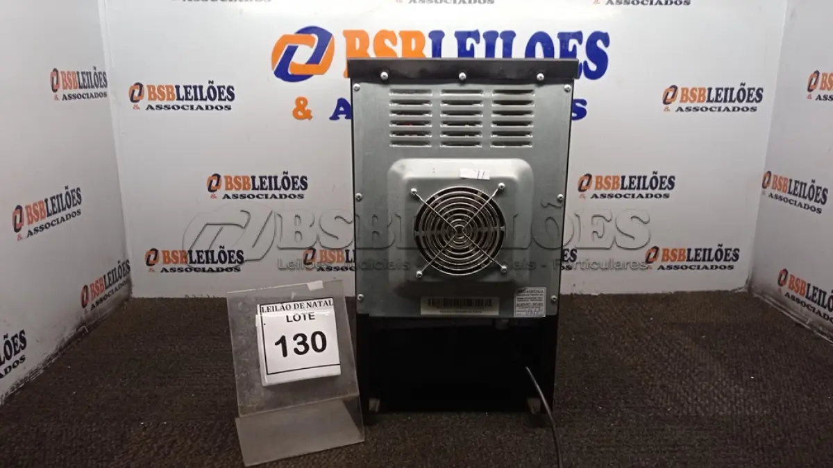 LOTE 130 - 01 ADEGA MARCA MIDEA. (NO ESTADO) ATENÇÃO! FAZER A VISITAÇÃO ANTES DE ARREMATAR, NÃO SABEMOS SE FUNCIONA, LEILÃO NÃO TEM GARANTIA E NEM DEVOLUÇÃO, SUJEITO A POSSÍVEIS AVARIAS VISÍVEIS/OCULTAS E/OU AUSÊNCIA DE COMPONENTES.